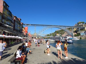 Ribiera waterfront and the Ponte de Dom Luis I in Porto 