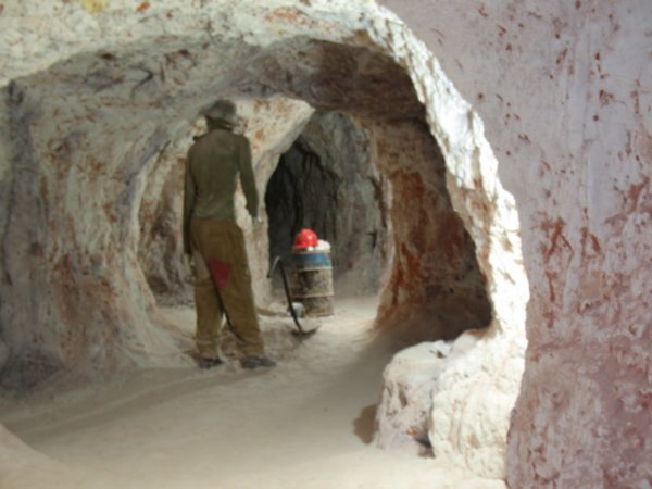 Old opal mine in Coober Pedy