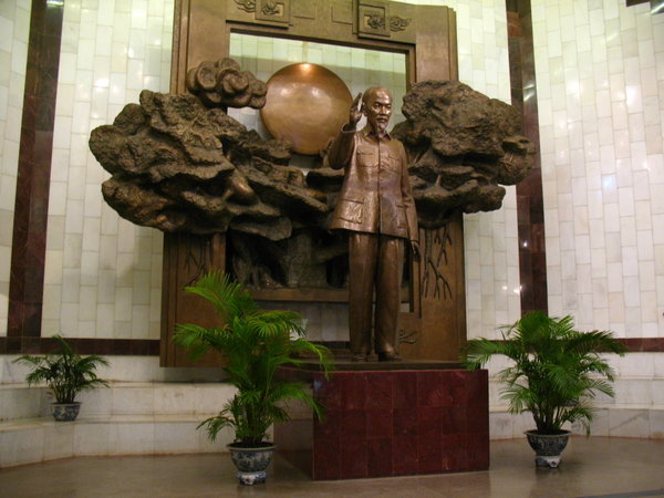 statue of Ho Chi Mihn, Hanoi