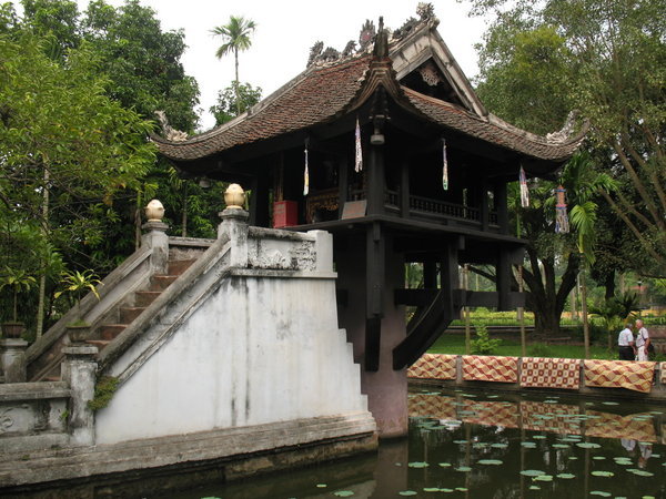 one-pillar pagoda near museum, Hanoi