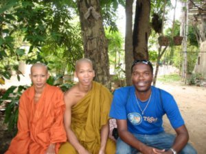 having a little conversation with monks at Wat Prom Rath, Siem Reap