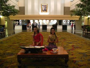 Thai entertainers in the hotel lobby