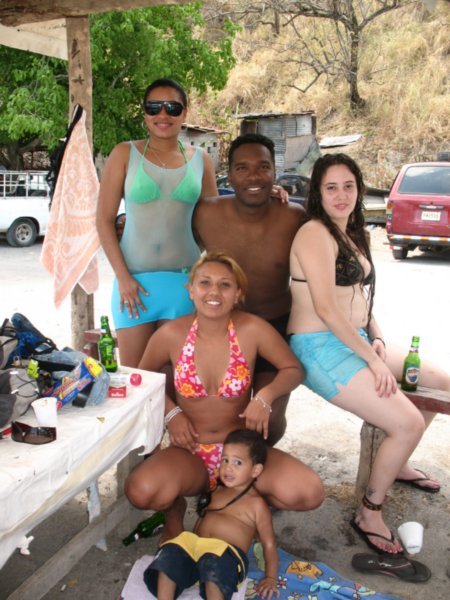 with Yoselin, Luz, Yoselin's sister and Luz's little son at Punta Barco beach