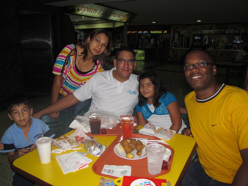 With Richard, Zuleyka and kids in Maracay