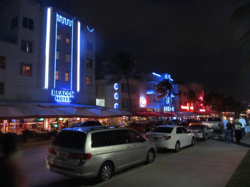 Miami Beach; Ocean Drive