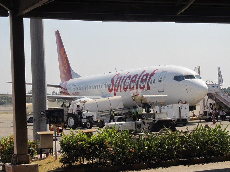 The SpiceJet plane in which I flew to Pune