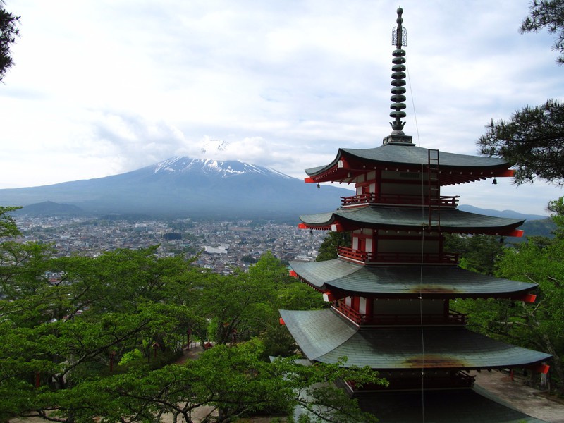 Churei-toh Pagoda and Mt. Fuji