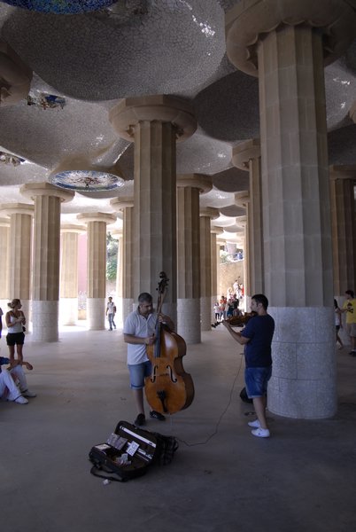 More Gaudi with Musicians