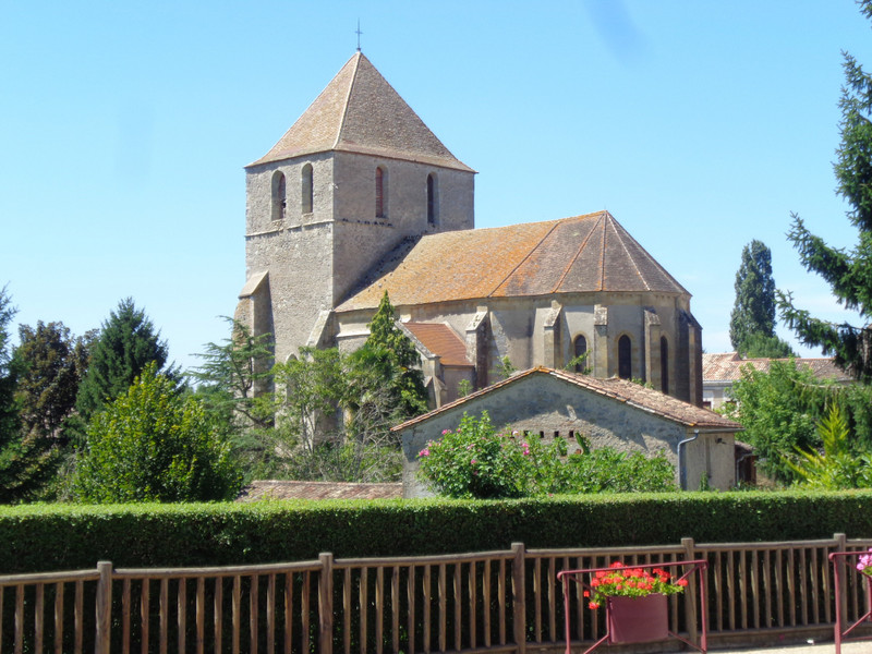 The church in St Meard de Garcun