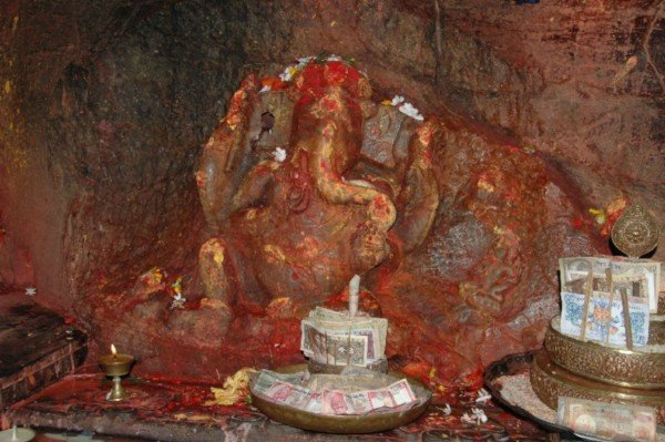 Ganesh and Green Tara appearing out of the rocks!!!