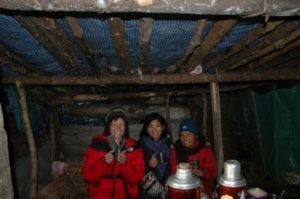 Genius - hot cuppa at the top of Poon Hill