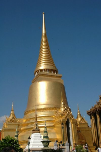 Golden Delight- Phra Sri Ratana chedi