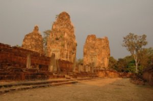 Pre Rup Temple just before sunset