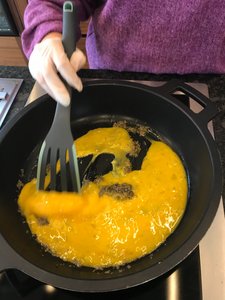 Scrambled eggs with truffle