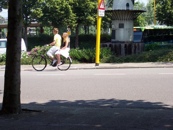 Common way to hitch a ride in Holland