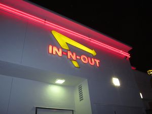 1st stop in the U.S... In-N-Out!!!