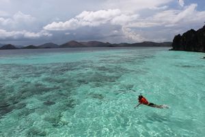 Philippines. The wife swimming
