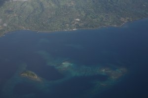 Flight from Taveuni - See the Island that Bit Caitlin