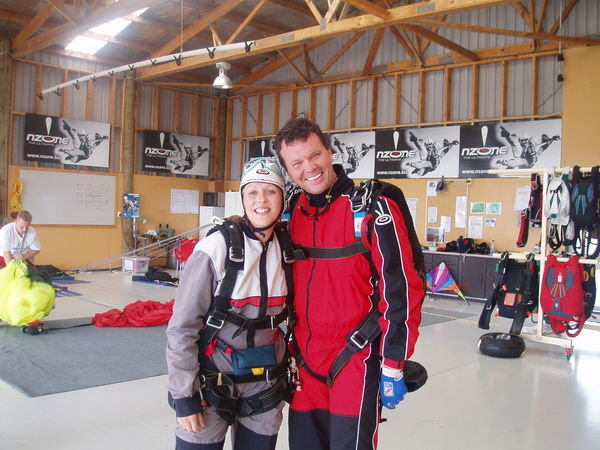 me & eric ready to go sky diving!!!!!