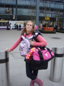 at the airport ready to go....how many pink bags!!!!!!