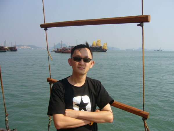 HALONG: On Board of Junk