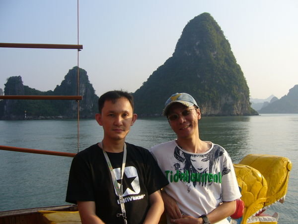 HALONG: Exploring The Bay on Day 1