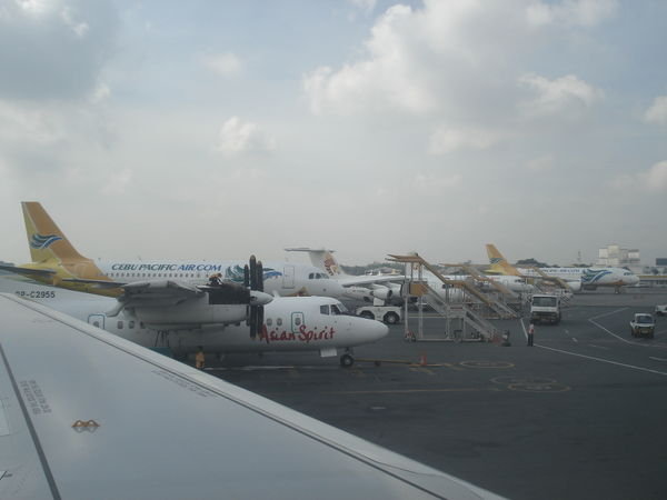 BOR: Asian Spirit & Cebu Pacific Aircfrat at Manila Domestic Airport