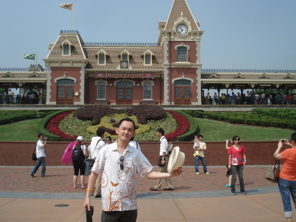 HGK: Welcome to Disneyland Hong Kong