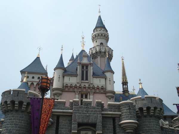 HGK: Fantasyland, Disneyland Hong Kong