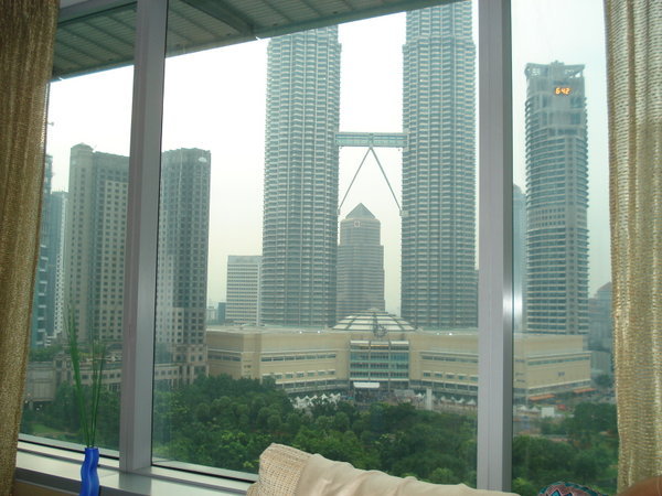 KUL: Traders Hotel Kuala Lumpur