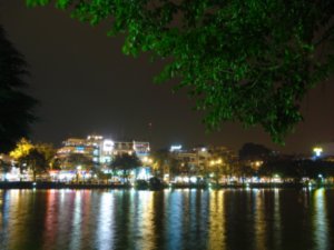 HAN2: Ho Kiem lake at night