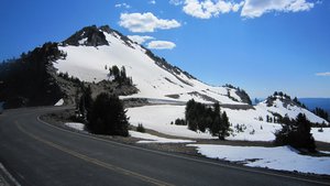 The road around crater lake