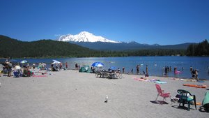 Lake Siskiyou and Mount Shasta
