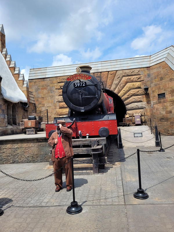 Hogwarts express will take you back to diagon alley