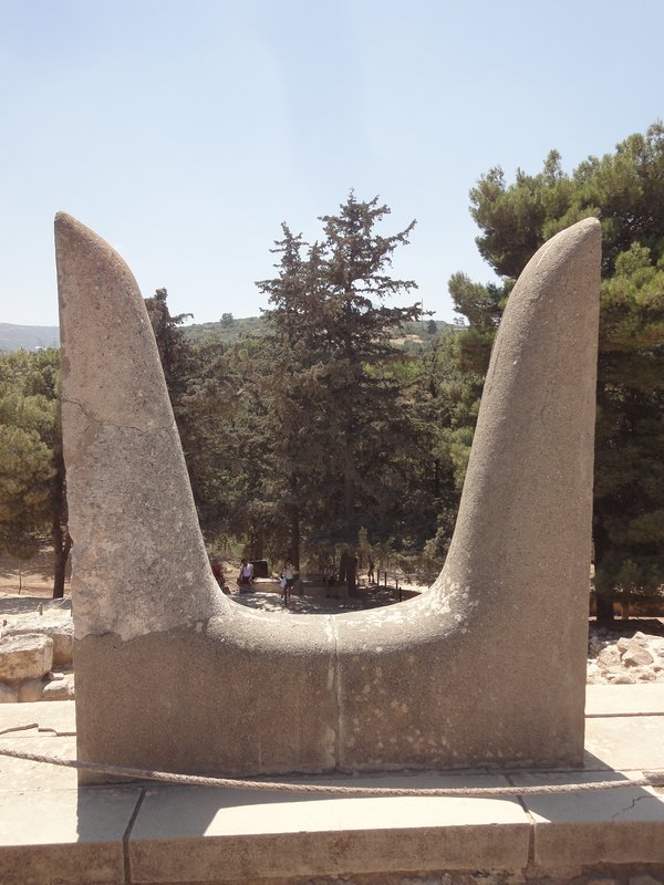 Horn Statue, Knossos