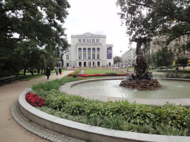 Opera House & Park Fountain