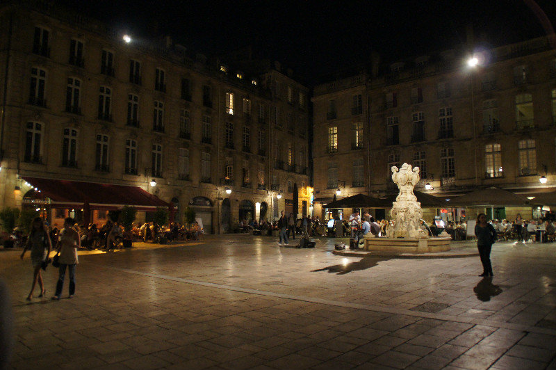 Place St Pierre, Bordeaux