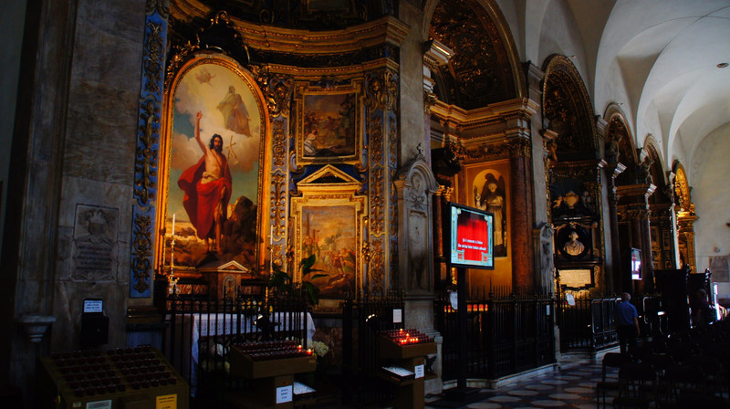 Inside Cattedrale di San Giovanni Battista