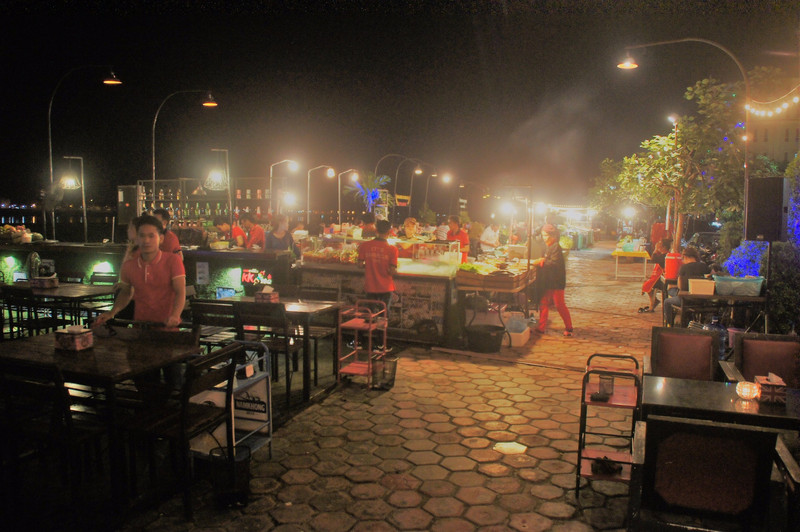 Riverside Restaurants, Vientiane