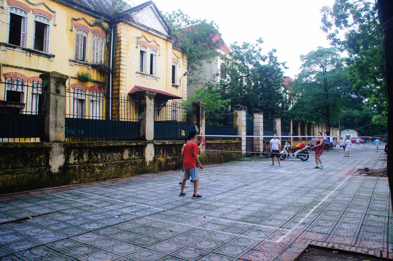 Street Badminton