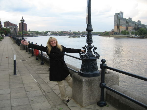 Kelly by the Thames