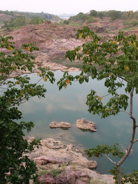 Ghariyal Sanctuary: River Gorge