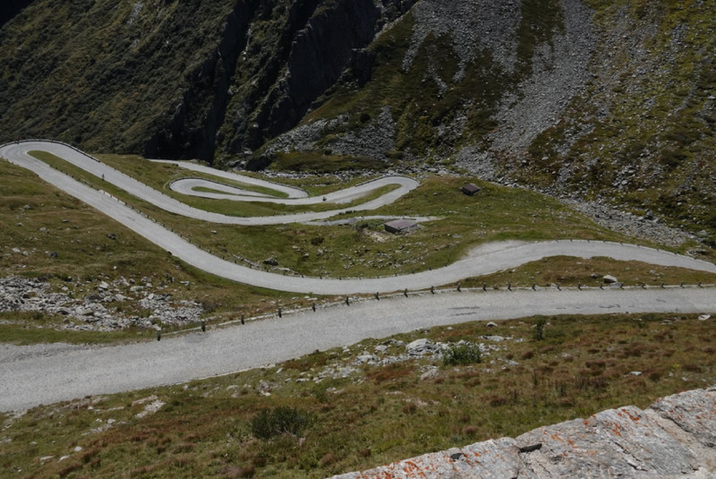 Crazy hairpin bends