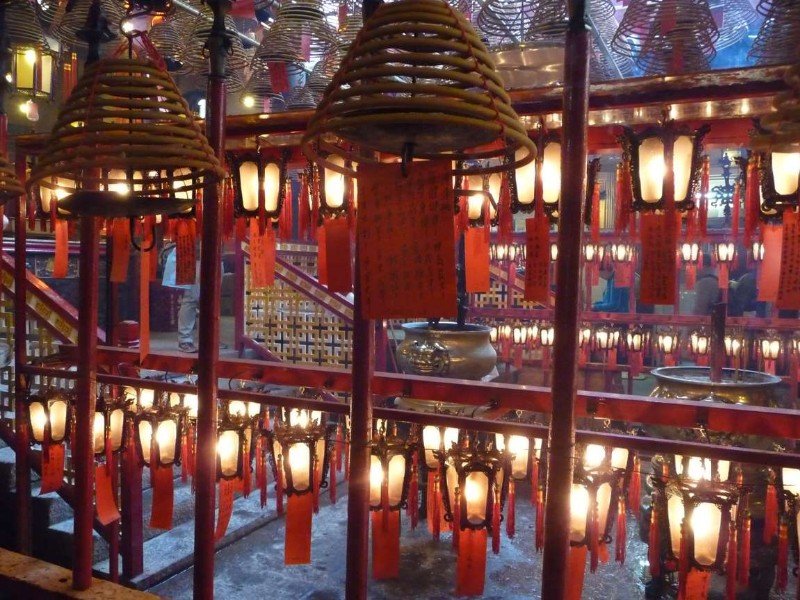 Inside Man Mo temple 1