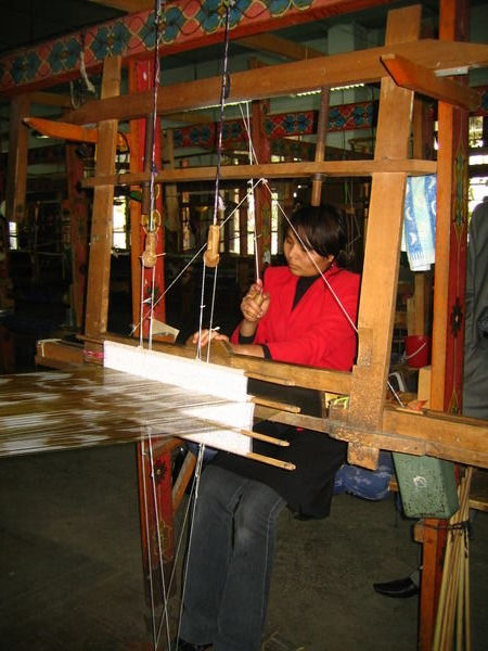 Margilon - Weaving silk