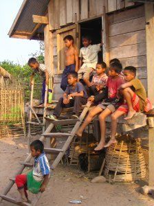 Nalan - children back from the rice fields
