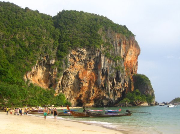 Railay - Phra Nang beach
