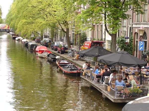Cafe on canal