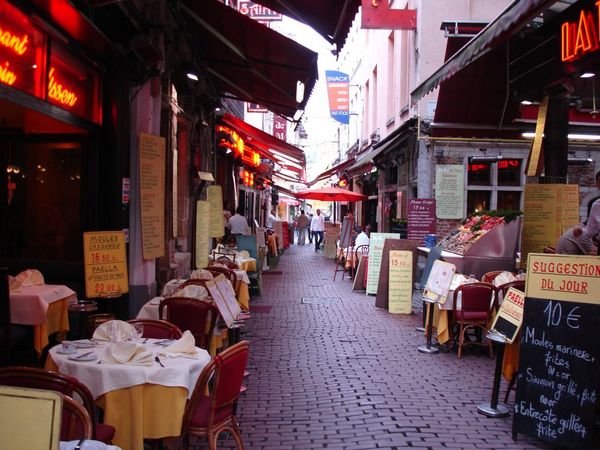 Alley filled with restaurants