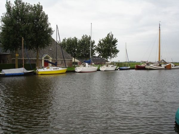Boats on the canal at Gaastmeer